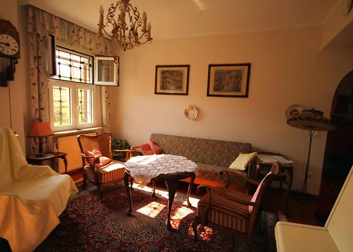 Case de vacanță De Nachtegaal Elafi